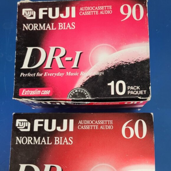 MIXED LOT OF 17 - 10 FUJI 60 DR-1 AND 7 FUJI 90 DR-1 CASSETTE TAPES (17 TOTAL) - Picture 1 of 3